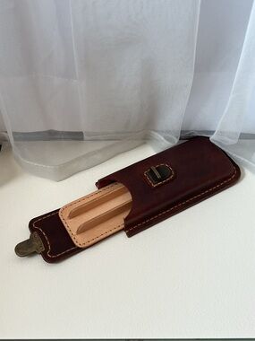 Brown Distressed Leather Molded 3 Fountain Pen Case